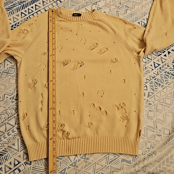 Publish Distressed Vintage Mens Sweater sz Medium - Picture 5 of 8